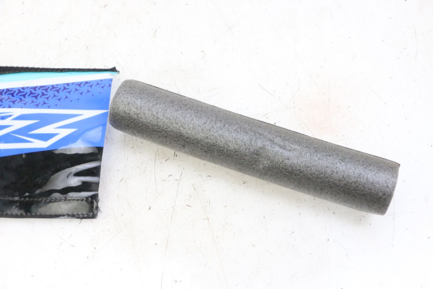 photo de HANDLEBAR FOAM PAD APOLLO RFZ 125 - Technical close-up