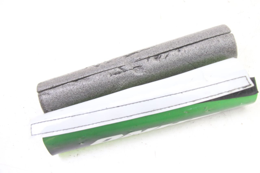 photo de HANDLEBAR FOAM APOLLO RXF 125 - Technical close-up