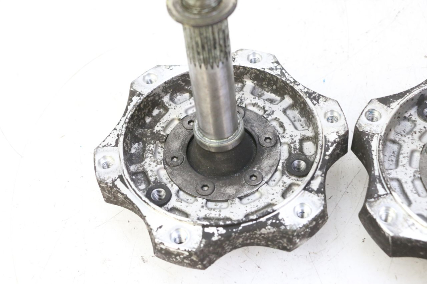 photo de REAR WHEEL HUB QUADRO 4 4D 350 (2015 - 2018) - Component detail