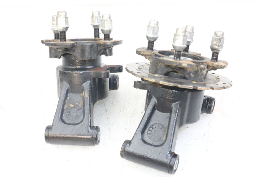 photo de REAR WHEEL HUB HYTRACK HY S 4X4 410 (2013 - 2016) - High-resolution close-up