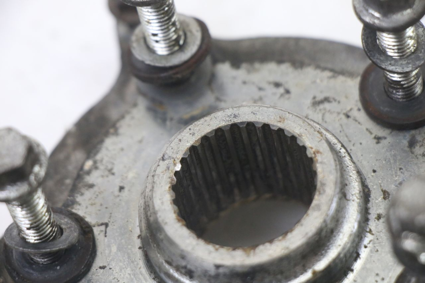 photo de REAR WHEEL HUB PIAGGIO MP3 LT 400 (2007 - 2012) - Fixing points details