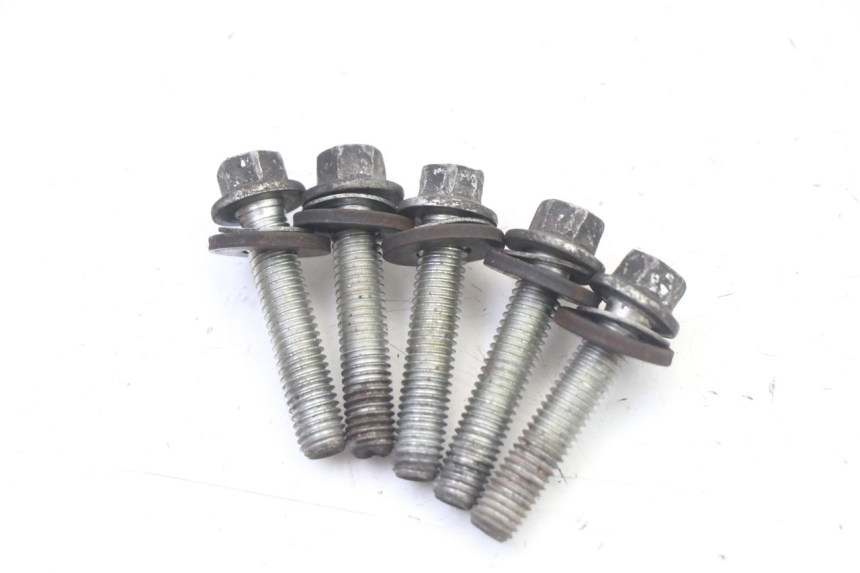 photo de REAR WHEEL HUB GILERA NEXUS 125 (2009 - 2013) - Fixing points details