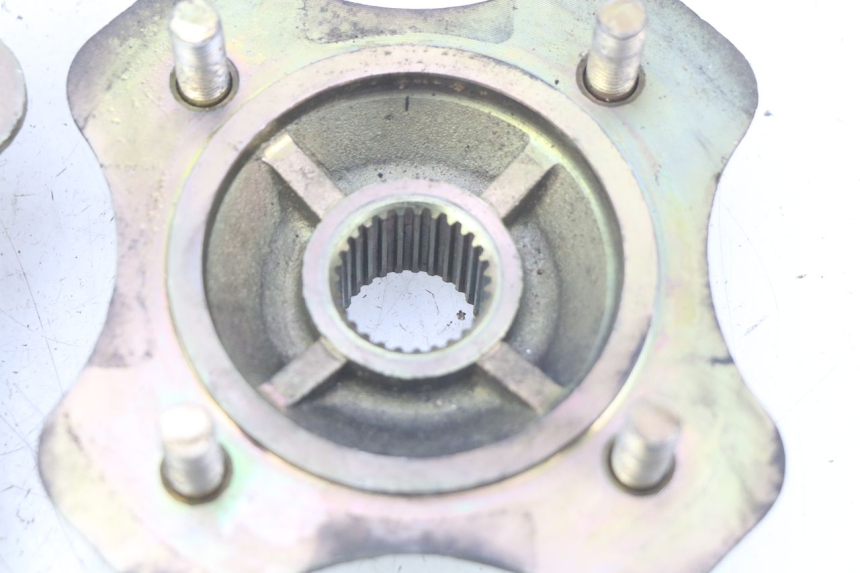 photo de REAR WHEEL HUB SPY RACING F3 350 (2015 - 2022) - Fixing points details