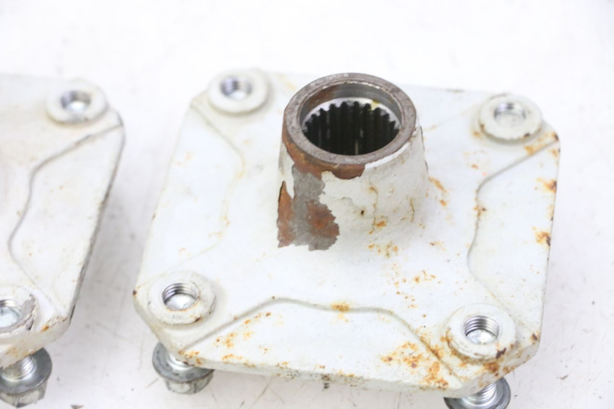 photo de REAR WHEEL HUB HYTRACK S 150 (2003 - 2011) - Zoom on usage condition