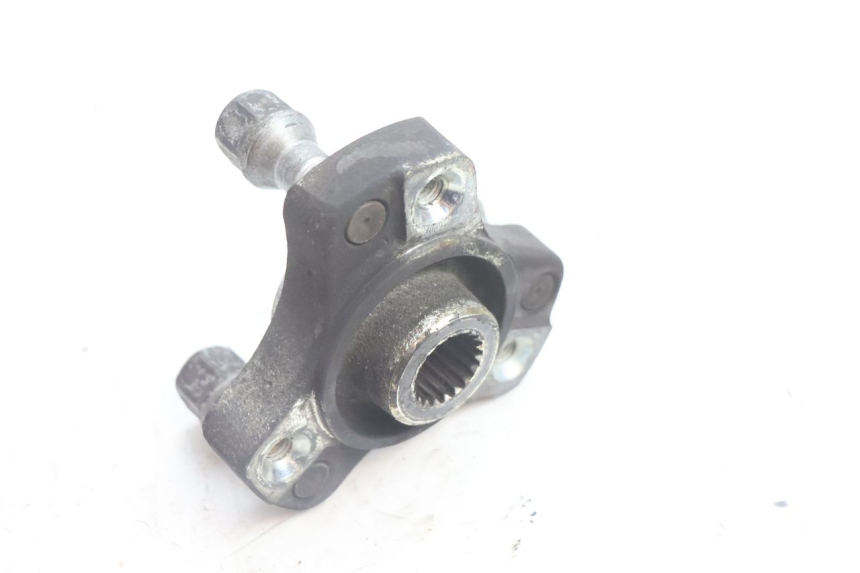 photo de REAR WHEEL HUB PEUGEOT SATELIS 125 (2006 - 2009) - Fixing points details