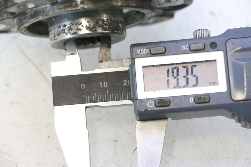 photo de REAR WHEEL HUB PEUGEOT SATELIS 125 (2013 - 2018) - Component detail
