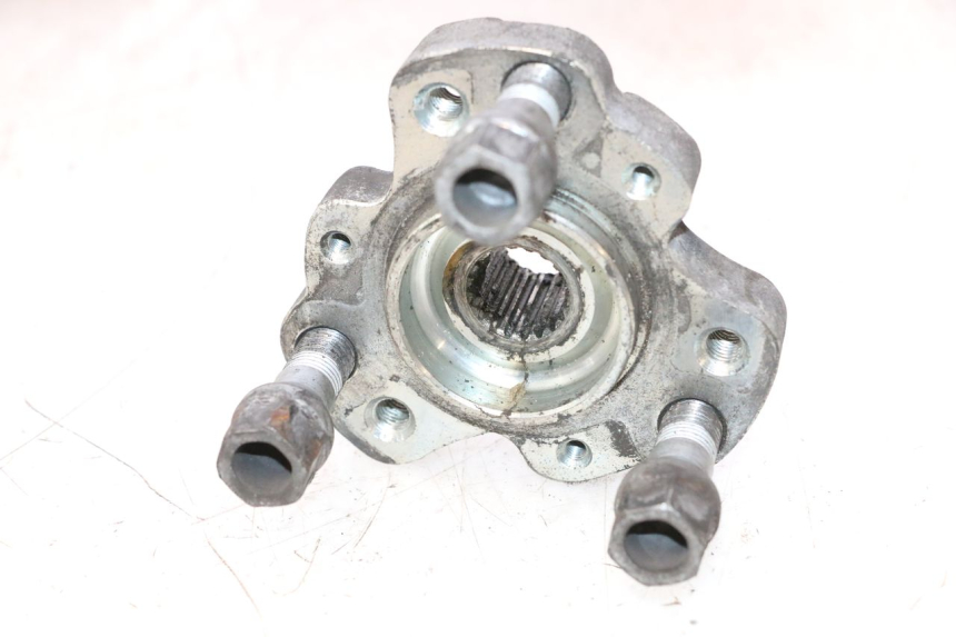 photo de REAR WHEEL HUB PEUGEOT SATELIS 125 (2013 - 2018) - Zoom on usage condition