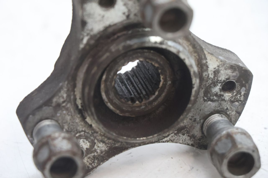 photo de REAR WHEEL HUB PEUGEOT SPEEDFIGHT 2 AC 50 (2000 - 2009) - Zoom on usage condition