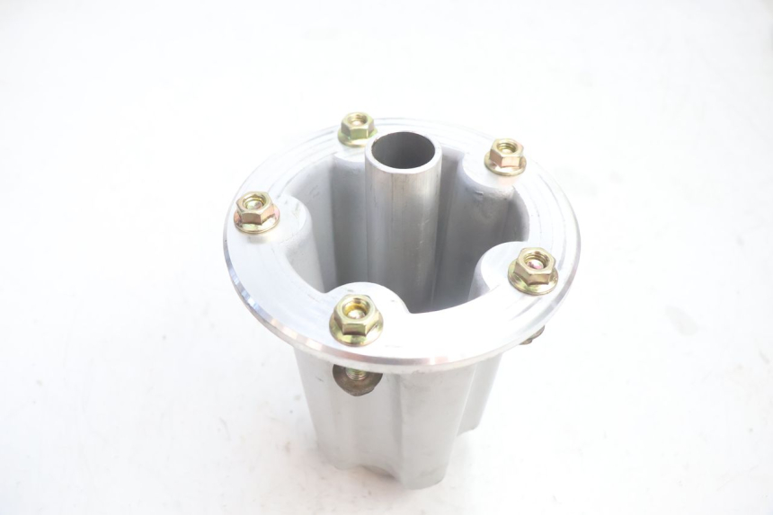 photo de REAR WHEEL HUB CAN-AM SPYDER RS 1000 (2008 - 2012) - Component detail