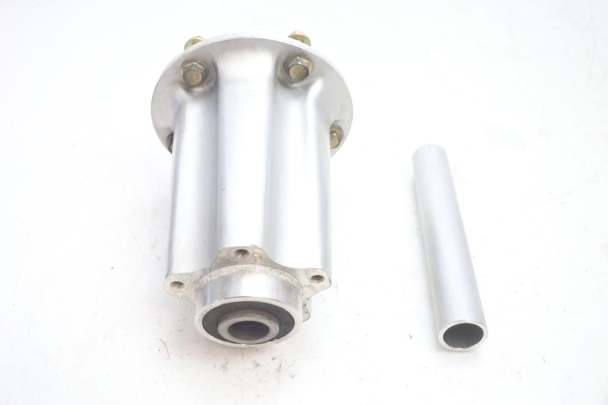 photo de REAR WHEEL HUB CAN-AM SPYDER RS 1000 (2008 - 2012) - Technical close-up