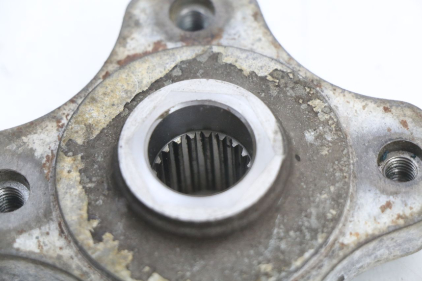 photo de REAR WHEEL HUB SUZUKI UH BURGMAN 125 (2002 - 2006) - Technical close-up