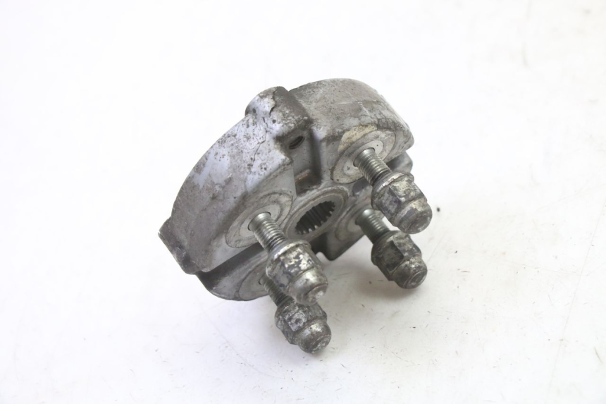 photo de REAR WHEEL HUB HONDA X8R 50 (1998 - 2003) - Fixing points details