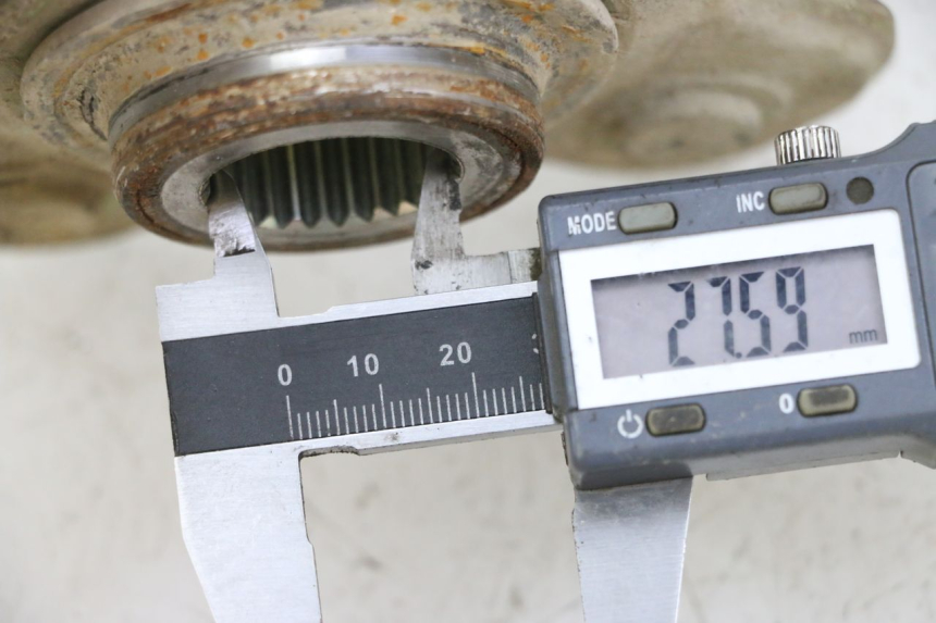 photo de REAR WHEEL HUB YAMAHA YFM BRUIN 350 (2003 - 2009) - Zoom on usage condition