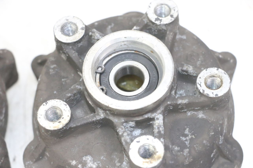 photo de FRONT WHEEL HUB PIAGGIO IE MP3 YOURBAN 300 (2011 - 2016) - Technical close-up