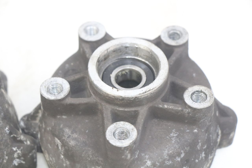 photo de FRONT WHEEL HUB PIAGGIO MP3 LT 400 (2007 - 2012) - Technical close-up