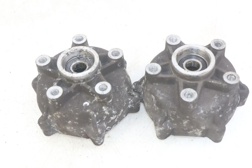 photo de FRONT WHEEL HUB PIAGGIO MP3 LT 400 (2007 - 2012) - Product overview