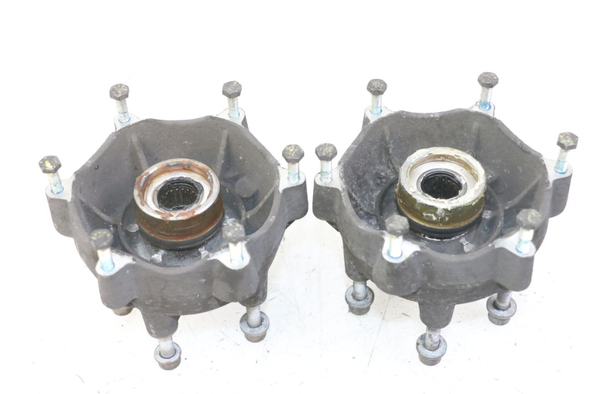 photo de FRONT WHEEL HUB PIAGGIO MP3 LT 300 (2010 - 2016) - Technical close-up