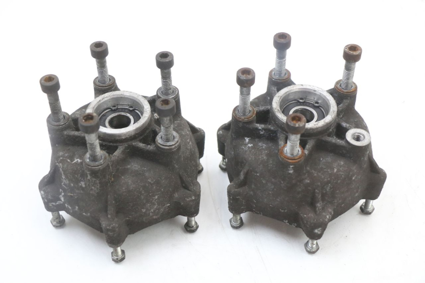 photo de FRONT WHEEL HUB PIAGGIO MP3 125 (2006 - 2014) - Main view