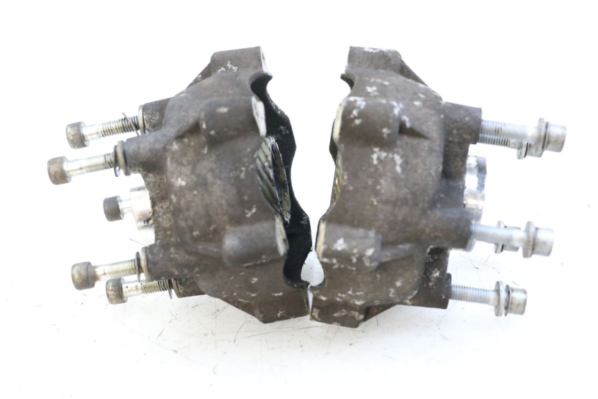 photo de FRONT WHEEL HUB PIAGGIO MP3 125 (2006 - 2014) - Zoom on usage condition