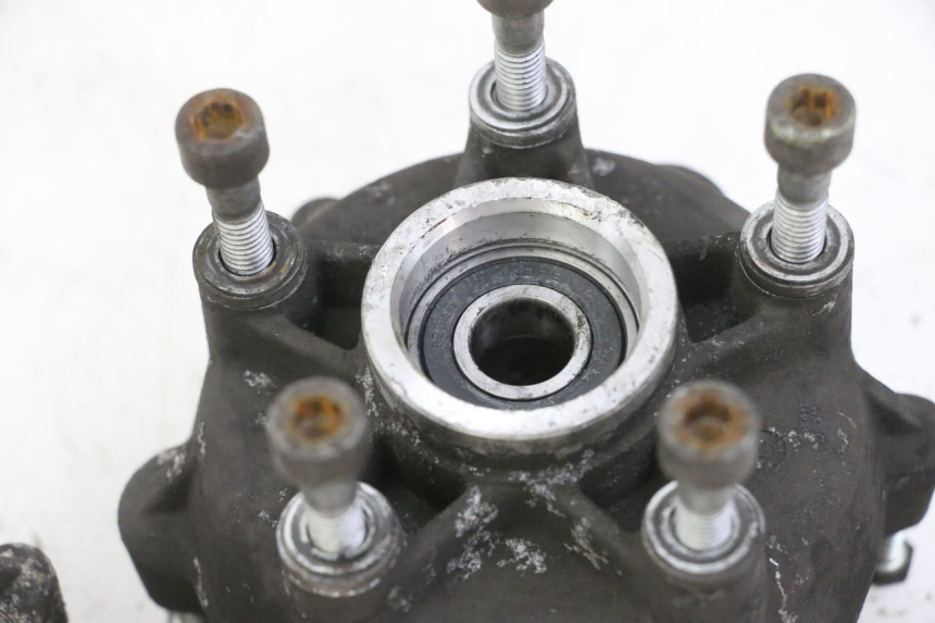 photo de FRONT WHEEL HUB PIAGGIO MP3 500 (2011 - 2015) - Product overview