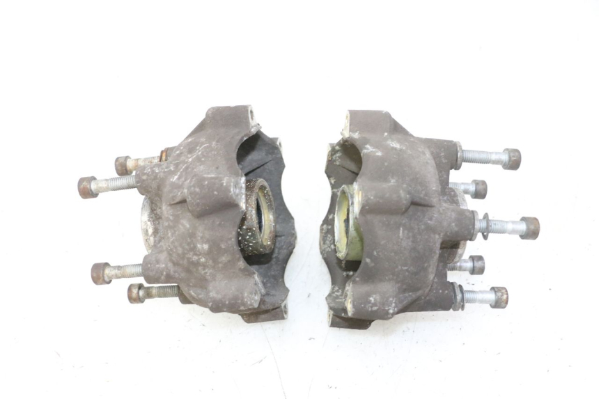 photo de FRONT WHEEL HUB PIAGGIO MP3 RL 250 (2006 - 2010) - Zoom on usage condition