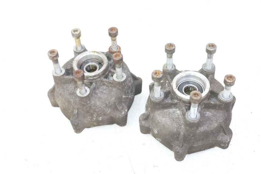 photo de FRONT WHEEL HUB PIAGGIO MP3 RL 250 (2006 - 2010) - Technical close-up