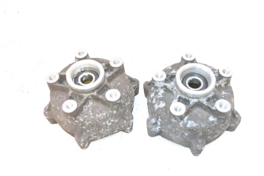 photo de FRONT WHEEL HUB PIAGGIO MP3 RL 250 (2006 - 2010) - Product overview