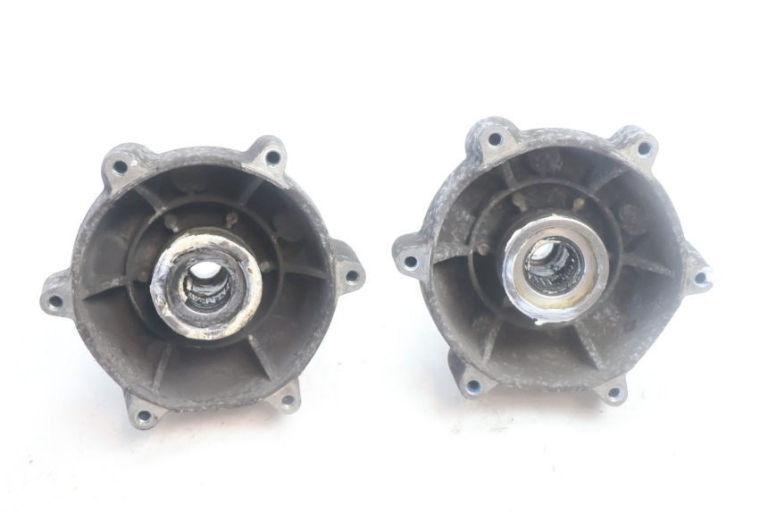 photo de FRONT WHEEL HUB PIAGGIO MP3 500 (2016 - 2018) - Technical close-up