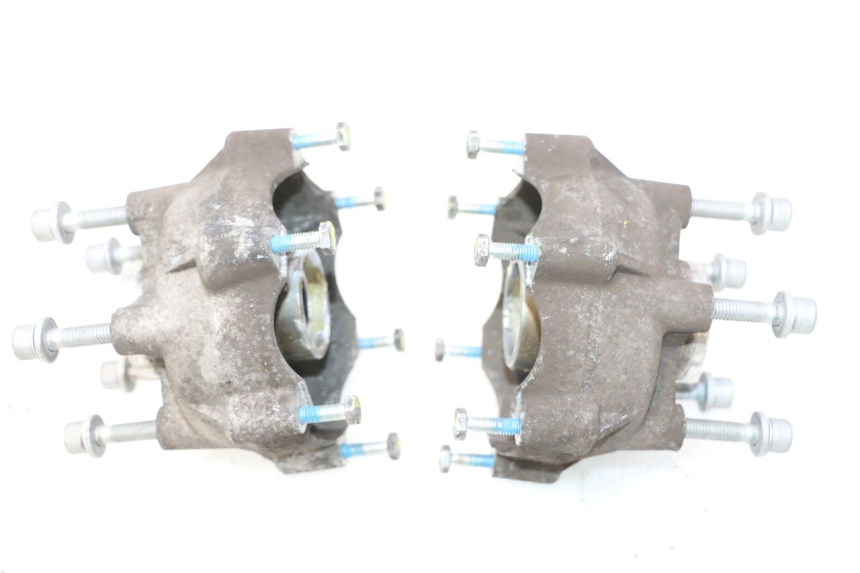 photo de FRONT WHEEL HUB PIAGGIO MP3 500 (2011 - 2015) - Product overview