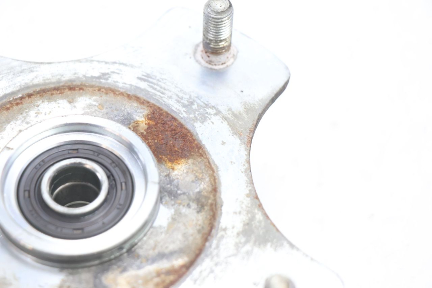 photo de FRONT WHEEL HUB KYMCO MXU R 250 (2004 - 2010) - Alternative perspective