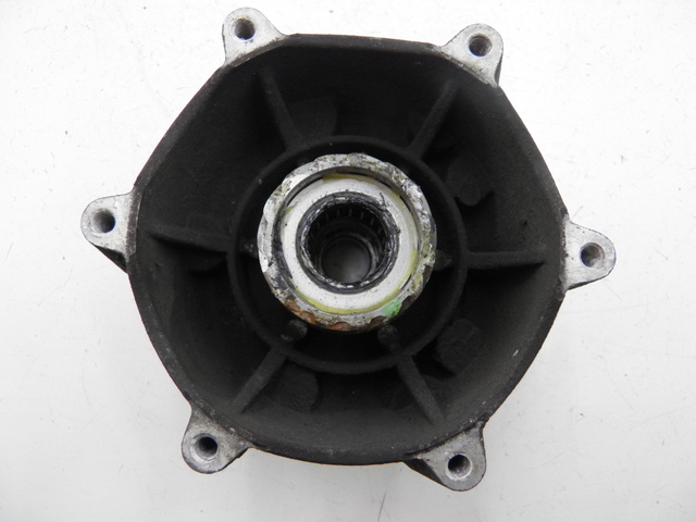 photo de FRONT WHEEL HUB PIAGGIO MP3 RL 125 (2006 - 2014) - Alternative perspective
