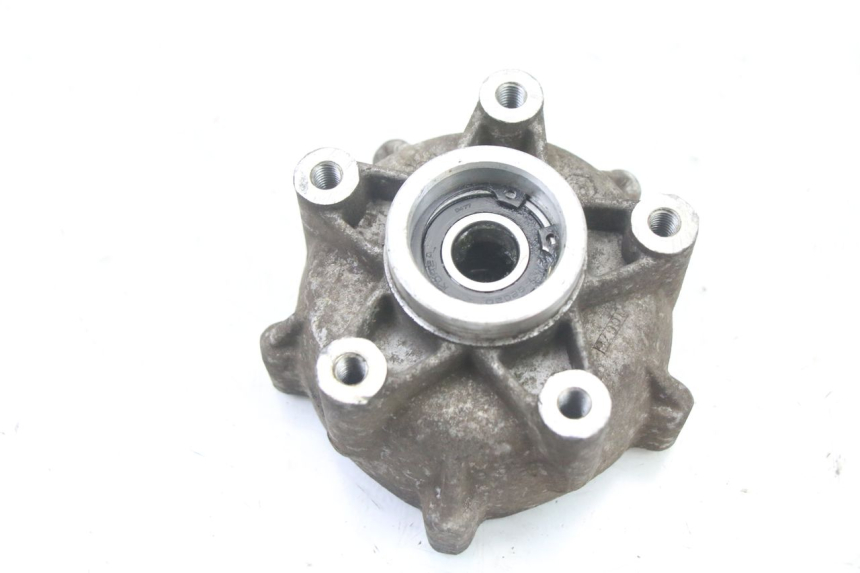 photo de FRONT WHEEL HUB PIAGGIO VESPA S 2T 50 (2007 - 2014) - Technical close-up
