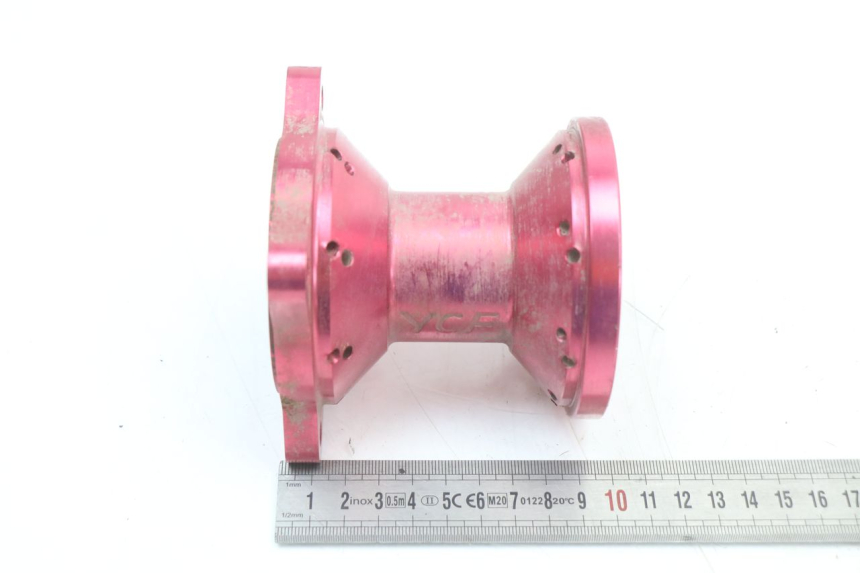 photo de FRONT WHEEL HUB YCF PIT BIKE 125 (2010 - 2018) - Product overview