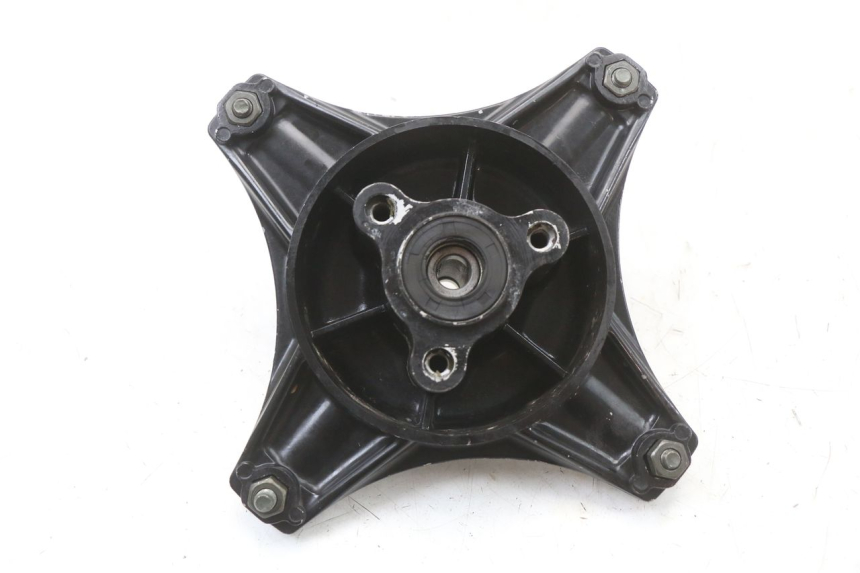 photo de FRONT WHEEL HUB SKYTEAM SKYMAX PRO 125 (2012 - 2016) - Zoom on usage condition