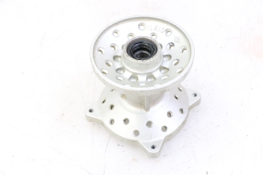photo de FRONT WHEEL HUB YAMAHA TTR 125 (2000 - 2020) - Zoom on usage condition