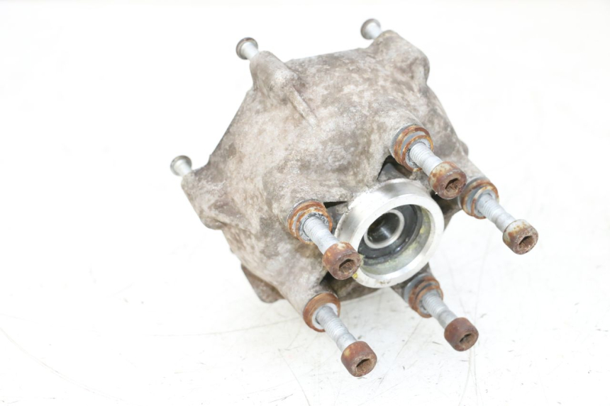 photo de FRONT WHEEL HUB PIAGGIO VESPA GTS SUPER IE 125 (2009 - 2016) - Component detail