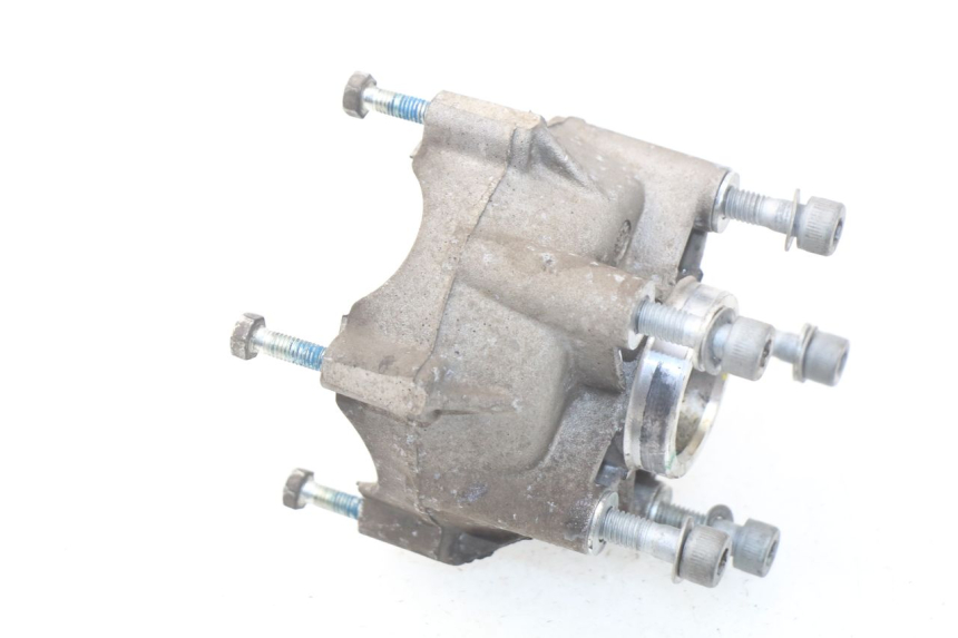 photo de FRONT WHEEL HUB PIAGGIO VESPA SPRINT 2T 50 (2014 - 2018) - Fixing points details