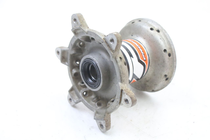 photo de FRONT WHEEL HUB YAMAHA YZ 125 (2006 - 2016) - Zoom on usage condition