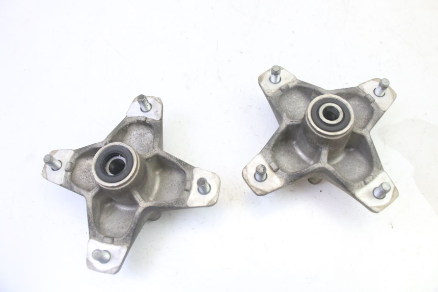 photo de FRONT WHEEL HUB YAMAHA YFM R RAPTOR 250 (2008 - 2014) - Main view