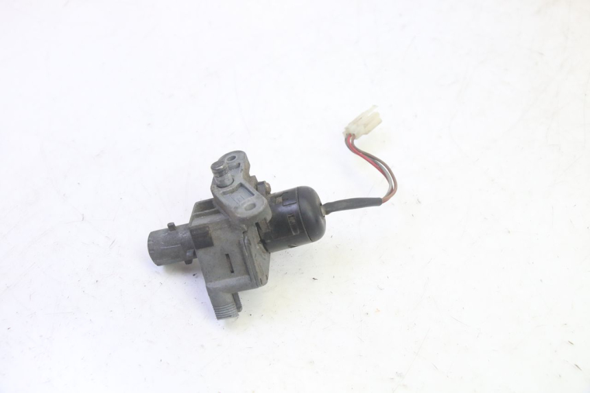 photo de IGNITION SWITCH MBK BOOSTER SPIRIT 50 (2004 - 2017) - Technical close-up
