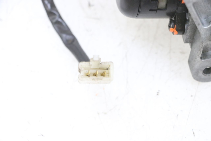 photo de IGNITION SWITCH YAMAHA BW'S EASY 50 (2013 - 2016) - Fixing points details