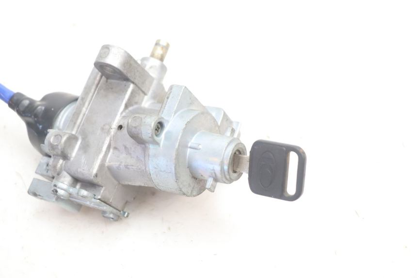 photo de IGNITION SWITCH KYMCO GRAND DINK 125 (2008 - 2014) - Fixing points details
