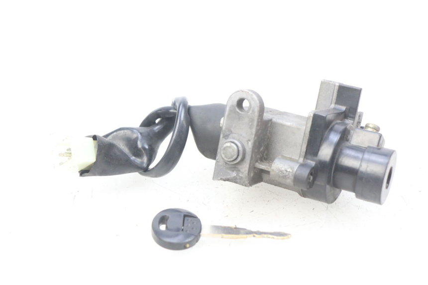 photo de IGNITION SWITCH PEUGEOT KISBEE 4T 50 (2010 - 2017) - Alternative perspective
