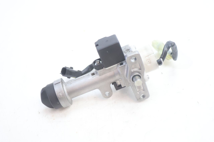 photo de IGNITION SWITCH PIAGGIO MP3 HPE 530 (2022 - 2026) - Zoom on usage condition