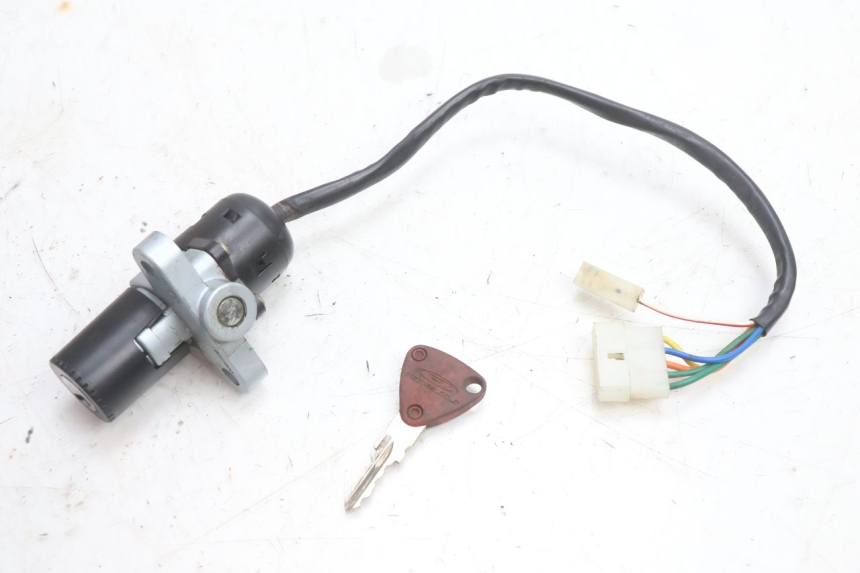 photo de IGNITION SWITCH RIEJU MRT PRO SUPERMOTARD 50 (2007 - 2018) - Alternative perspective