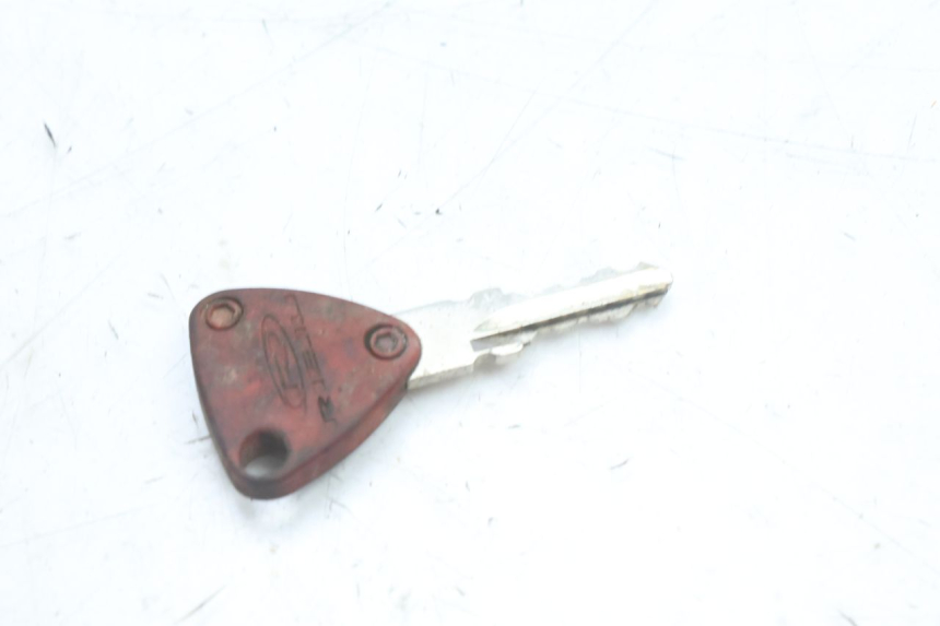 photo de IGNITION SWITCH RIEJU MRT PRO SUPERMOTARD 50 (2007 - 2018) - Fixing points details