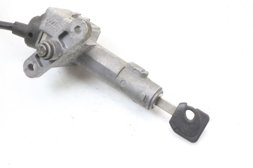 photo de IGNITION SWITCH SYM ORBIT 50 (2008 - 2010) - Alternative perspective