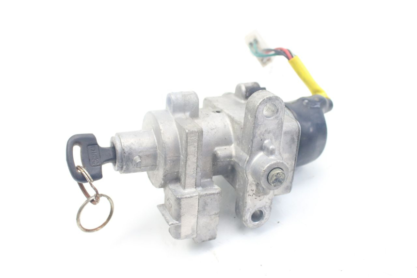 photo de IGNITION SWITCH KYMCO PEOPLE 250 (2004 - 2008) - Distinctive features