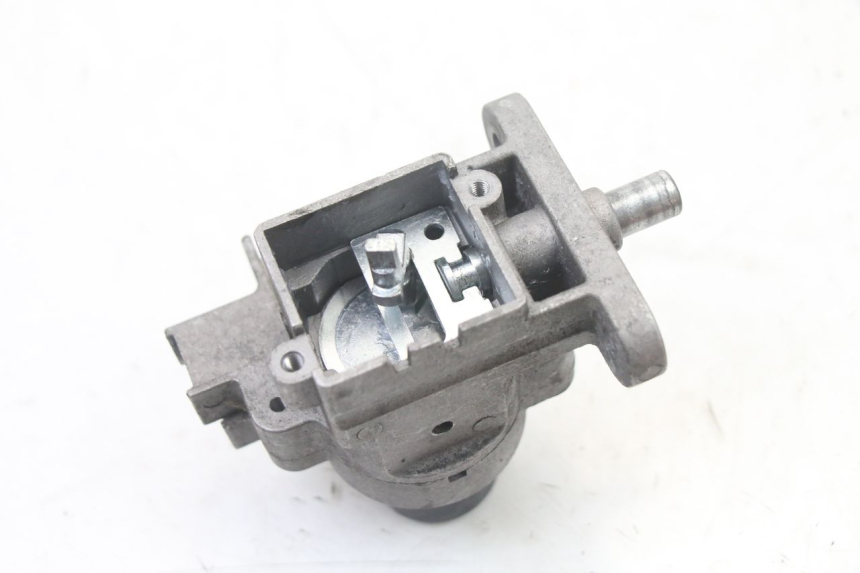 photo de IGNITION SWITCH PEUGEOT KISBEE 4T 50 (2018 - 2022) - Technical close-up