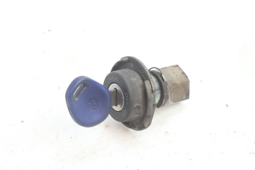 photo de IGNITION SWITCH GILERA RUNNER SP 50 (2002 - 2004) - Product overview